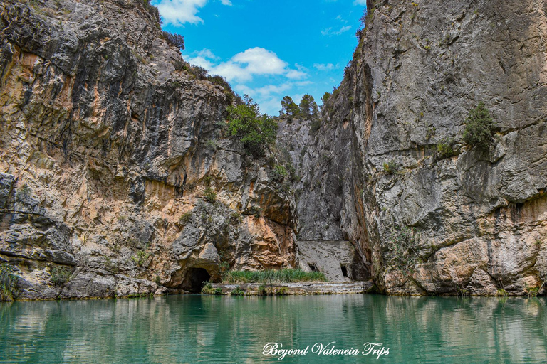 Chulilla: Cañón del Turia, Charco Azul, Puentes Colgantes...Viaje en grupo reducido