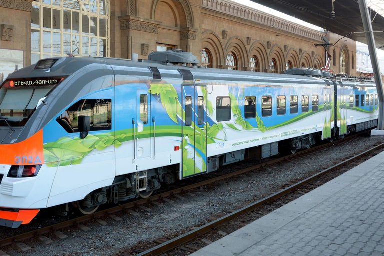 Aventure ferroviaire transcaucasienne : De l'Arménie à la Géorgie