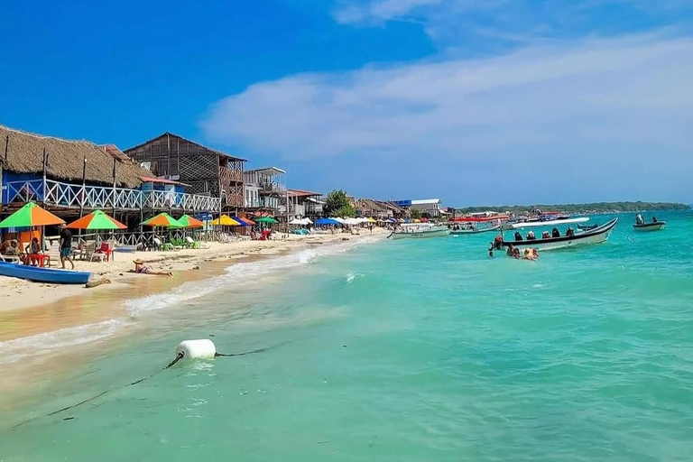 From Cartagena: Barú - Playa Tranquila Day Trip with Lunch