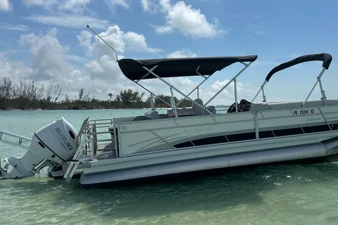Naples Private Boat Charter- All Beach amenities included!