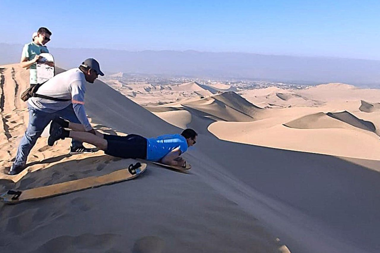 Lima: Sobrevuelo a las Lineas de Nasca - Sandbording buggy tour Huacachina