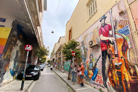 Atenas: Caça ao tesouro urbana particular com paradas para comer