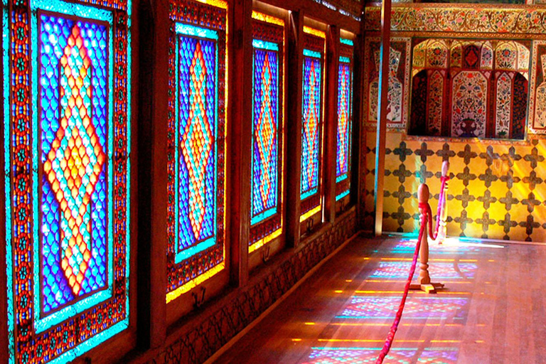 Baku: 2-Day Azerbaijan Tour with Option to Cross to Georgia