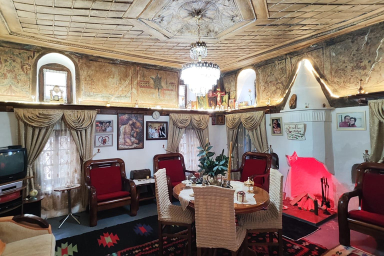 Berat: Old Town Walking Tour with Local Products Tasting