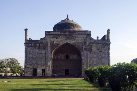 جولة تاج محل عند غروب الشمس مع تشيني كا راوزا بسيارة خاصة مكيفةجولة شاملة كليًا مع سيارة ومرشد وتذا