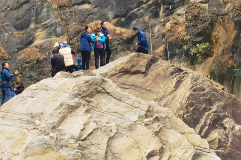 Tiger Leaping Gorge Trekking in the Canyon