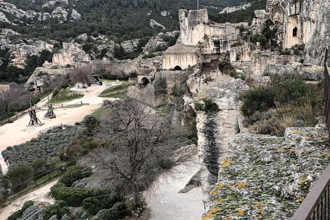 夏季之旅，4天/ 3晚，骑电动自行车探索普罗旺斯夏季之旅，4天/3夜，骑电动自行车探索普罗旺斯