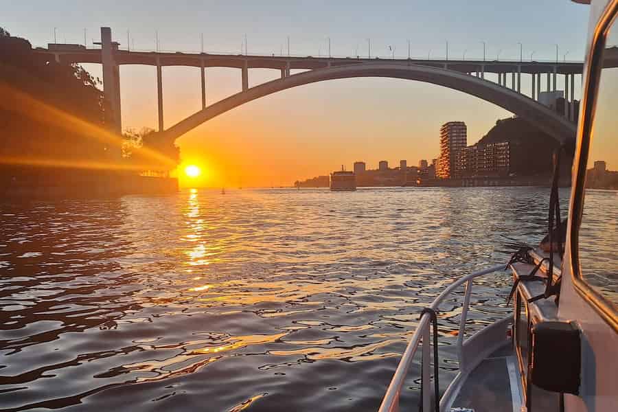 Porto: Private Flussfahrt auf dem Douro – 6 Brücken & Sonnenuntergang. Foto: GetYourGuide
