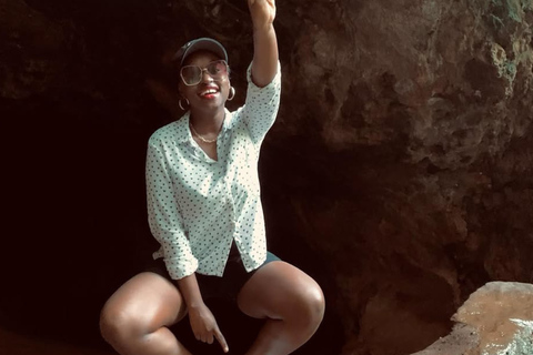 Nairobi: Ololua Nature Trail e Grotte Mau Mau con picnic3 persone in più