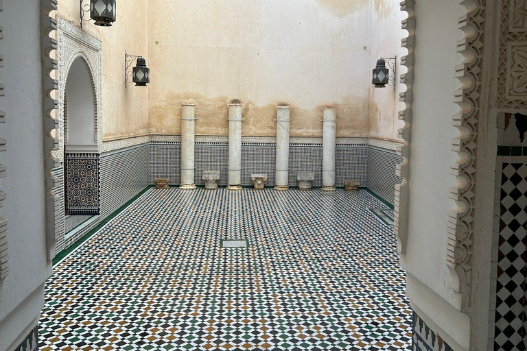 From Fes: Volubilis,Moulay Idriss&Meknes Day Trip with Guide Medium Group:Meknes,Volubilis, Moulay Idriss Guide in Meknes