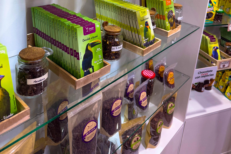 Quito: 2-Day Mindo Cloud Forest Adventure