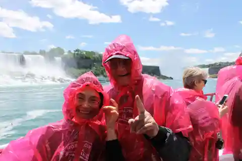 Toronto: Niagara Falls dagtour met bootoptie