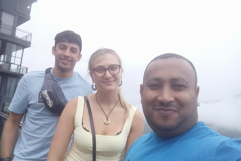 From Kandy: Nanuoya Railway Station Tuk-Tuk Transfer & Tour