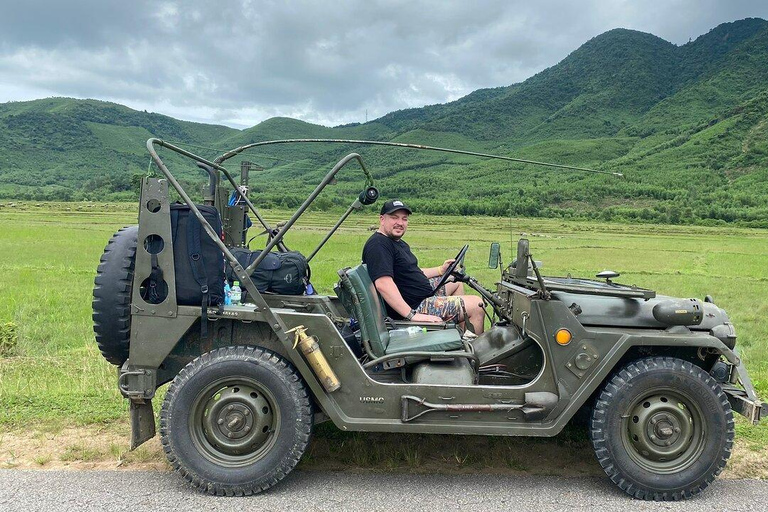 Hue&amp;HoiAn :Enkele reis Jeep Tour met Sightseeingtour via Hai Van PassHue &amp; Hoi An: Jeep Tour met sightseeingtour via Hai Van Pas