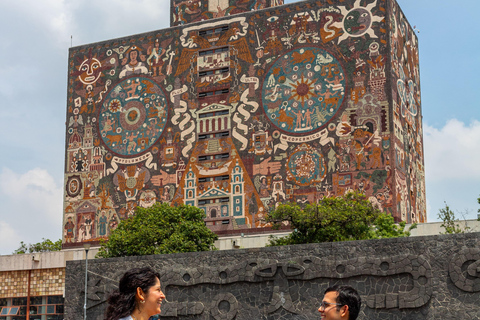 UNAM: Murales &amp; Revolución