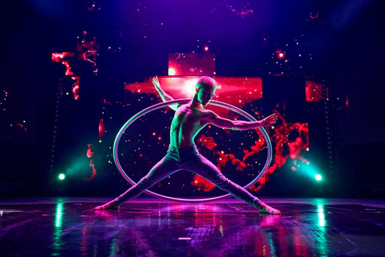 Berlijn: "Flying Lights" - inclusief Flying Steps - variétévoorstellingPrijscategorie 2