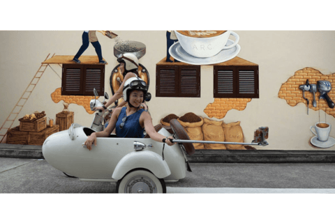 Em Singapura: Passeio de Vespa Sidecar em Kampong Glam e Civic DistrictKampong Glam &amp; The Civic District 120mins Tour