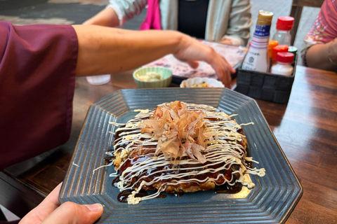 Osaka 2h Food Walk: Namba, Dotonbori & America-mura
