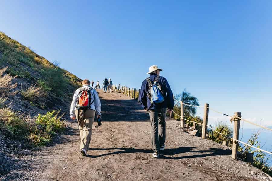 Von Pompeji/Neapel: Vesuv Easy Transfer und Ticket. Foto: GetYourGuide Von Pompeji/Neapel: Vesuv Easy Transfer und Ticket. Foto: GetYourGuide