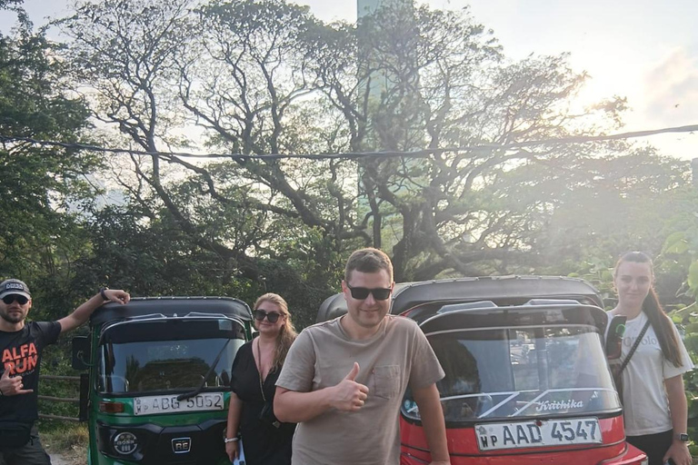 Colombo: Tuk Tuk City Highlights Tour with guide