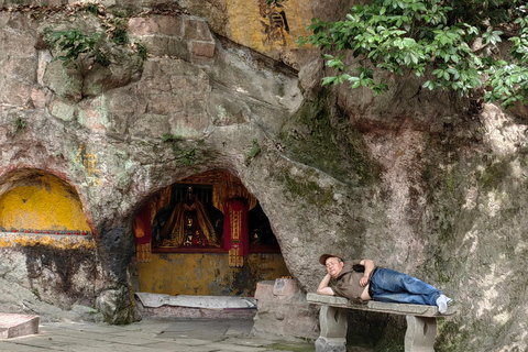 Hangzhou: Customized Tour with Local Guide