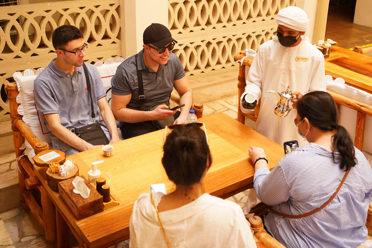 Old Dubai Historic Guided Tour: Creek, Street Food & Souks Guided Tour
