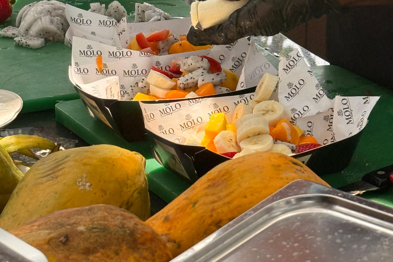 Salalah City Tour: Mosque, Al Gharif Project and Royal Farm