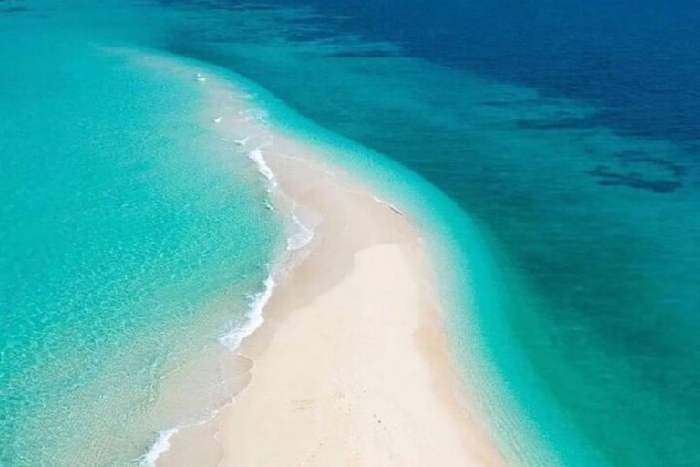 زنجبار: جولة خاصة في ضفة نيانجي الرملية مع غداء من المأكولات البحرية.جولة بدون خدمة النقل من الفندق