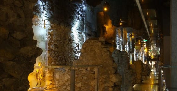 Krakow: Skip the Line Underground Museum Private Guided Tour