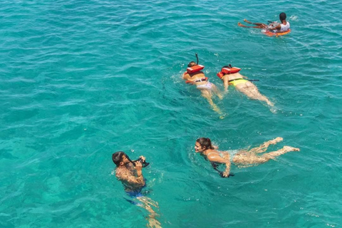 Privado: mergulho na Ilha Catalina com almoçoPrivado: Mergulho na Ilha Catalina com almoço