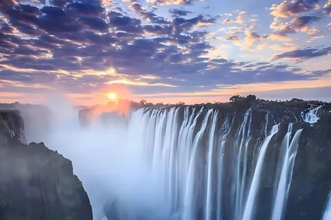 Luxury Safari: Victoria Falls, Chobe & Moremi in 9 Days