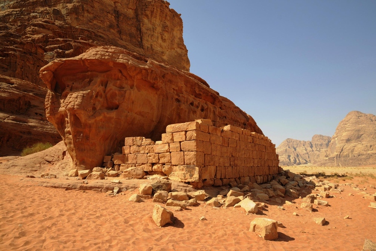 Jeep Tour zu den legendären Drehorten von Wadi RumHalber Tag &amp; Tee bei Sonnenuntergang