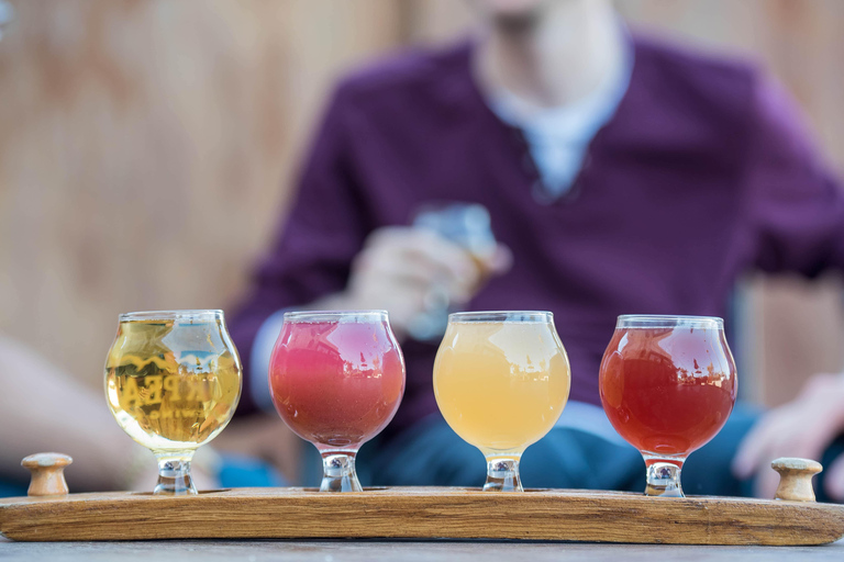 Vancouver: Street Art & Craft Beer Walking Tour with Tasting