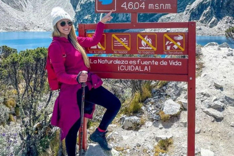 Huaraz: Laguna 69 Full-Day Guided Trekking Adventure