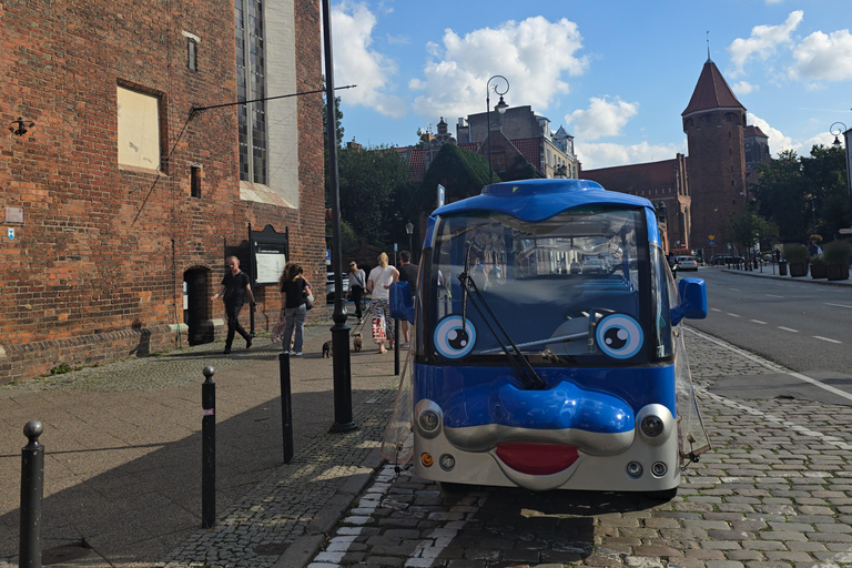 Gdansk:Gdansk Shipyard with Gradowa Hill by Golf cart