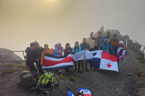 Excursion au point culminant du Panama, le volcan BaruExcursion au point culminant du Panama, le volcan Barú