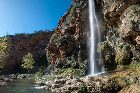 From Valencia: Peñíscola Day Trip with Girlfriend Waterfall