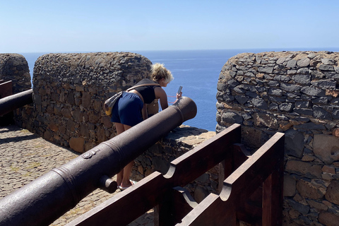 Recorre la Ciudad Vieja/Descubre la CIUDAD VIEJA