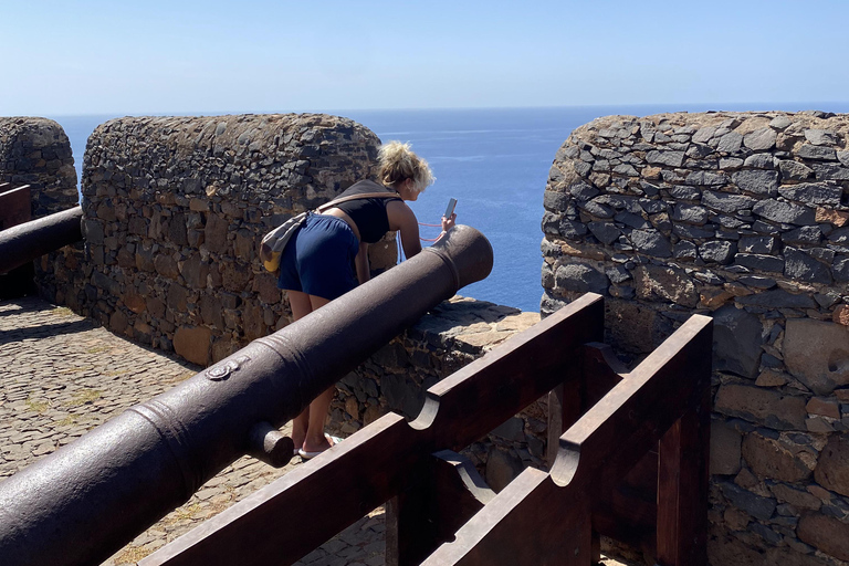 Recorre la Ciudad Vieja/Descubre la CIUDAD VIEJA