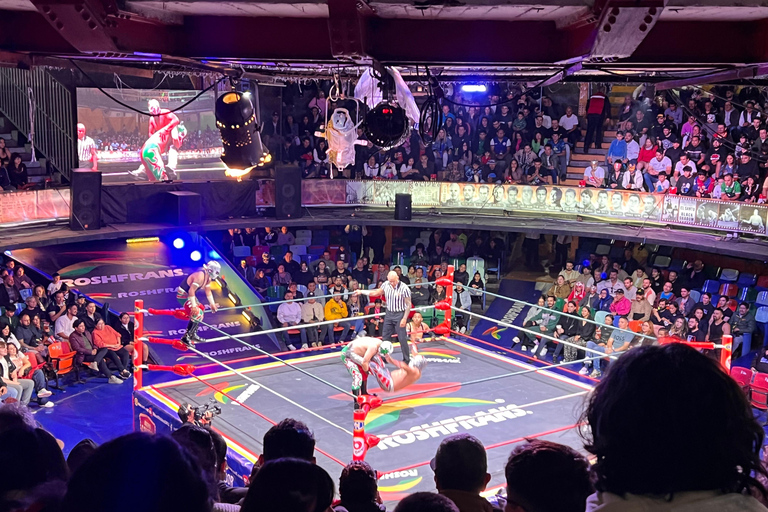 Lucha libre op zaterdag in Mexico-stad