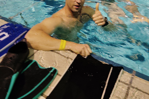 Apnée sous-marine et plongée en apnée dans la mer Ligure.APNÉE SOUS-MARINE