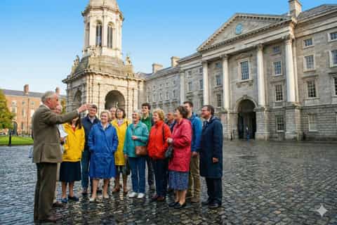 Dublin: Book of Kells, Dublin Castle and Christ Church Tour - Image 3