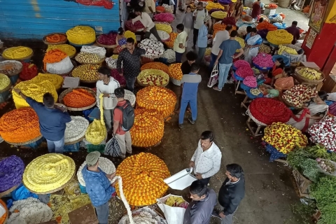 Bangalore- Paseo por las calles de comida y visita al mercado por la noche