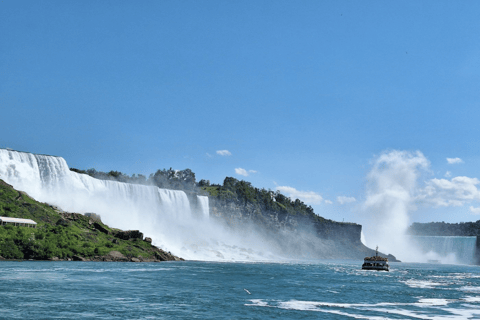 From Toronto: Niagara Falls Day Trip with Hornblower Cruise