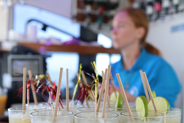 Le Grau-du-Roi: Mojito Aperitif & Sunset Cruise Sunset Mojito Aperitif Evening Off-season