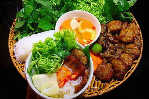 Hanoi walking Food Tour with Train Street Visit