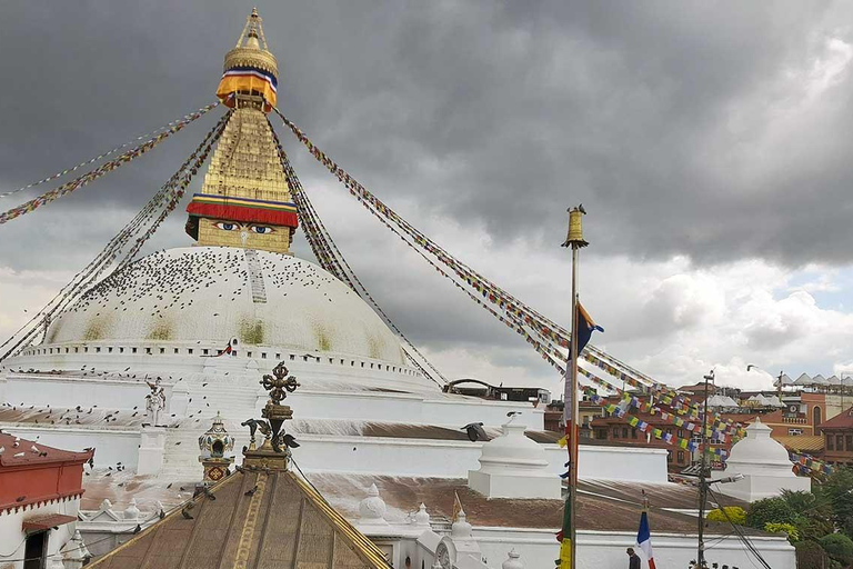 Kathmandu: 3-Day Luxury Tour with Hotel & Transfers