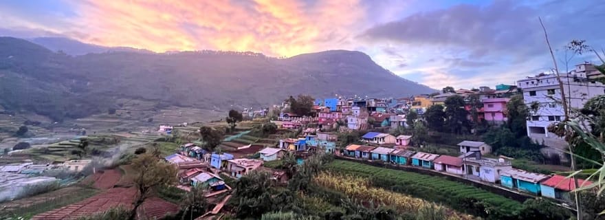 Munnar : Safari en jeep au village de Vattavada