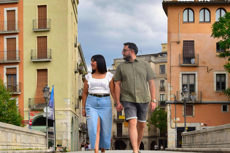 Girona: Photo Shoot at Game of Thrones Locations and in the Old Town Girona Basic: Session with 10 edited digital photos + 1 printed photo