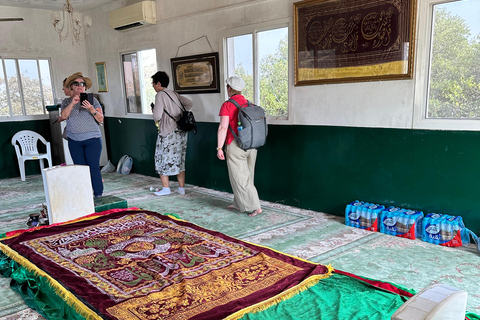 Khareef Salalah - Esplora la città di Salalah con la Tomba di Giobbe